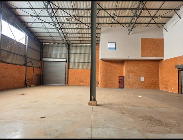 689M² FACTORY TO LET IN COSMO BUSINESS PARK